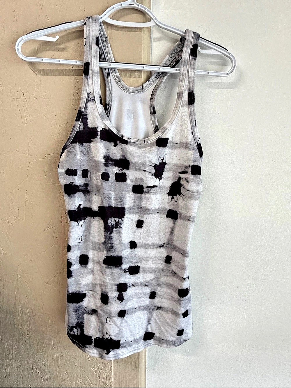 lululemon Cool Racerback II Tank Top in Gray & Black